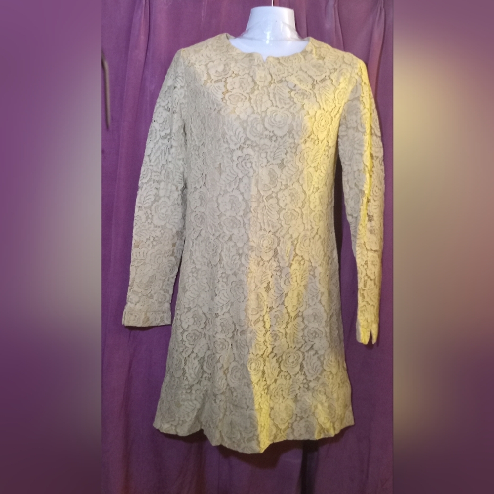 Vintage Lace Above the Knee Grandma Made Fully Lined Dress